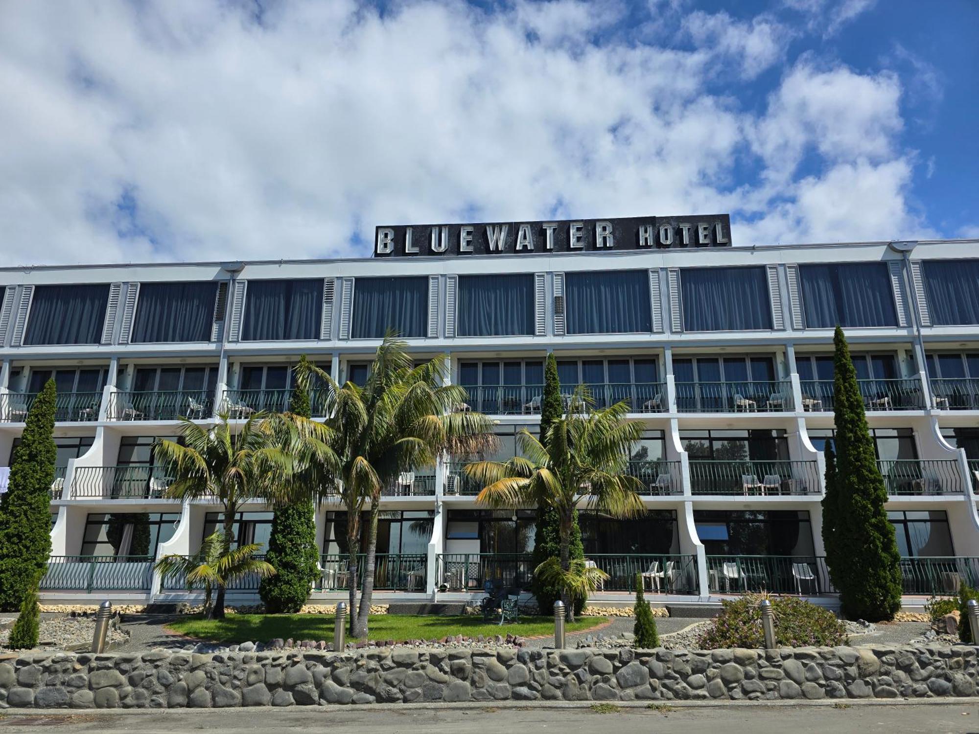 נאפייר Bluewater Hotel מראה חיצוני תמונה