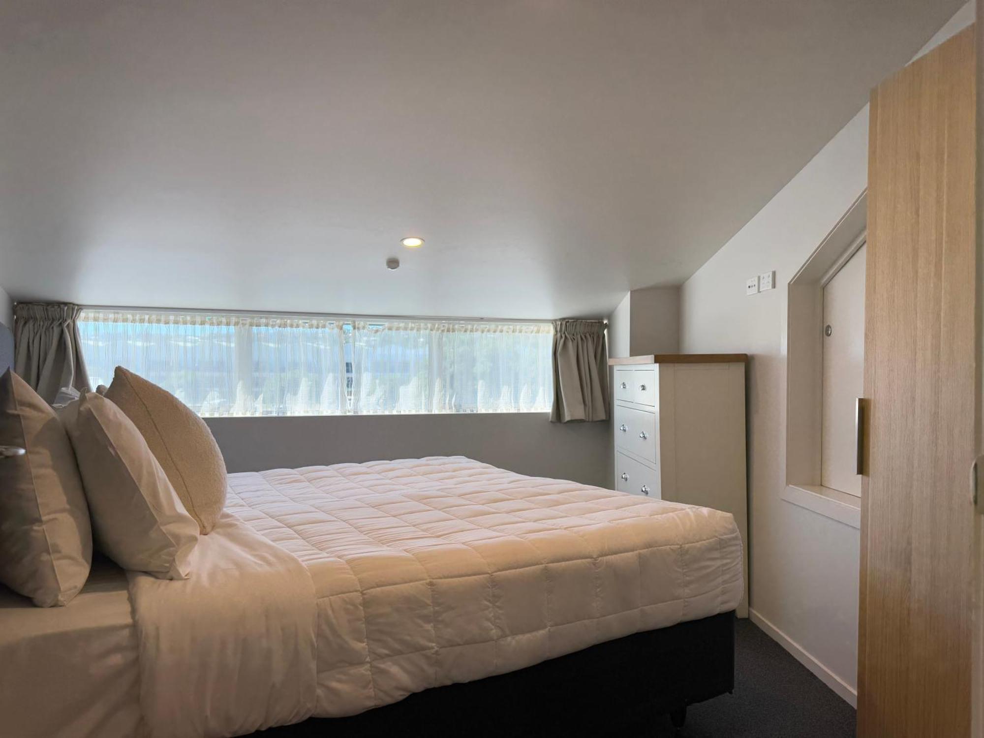 נאפייר Bluewater Hotel מראה חיצוני תמונה