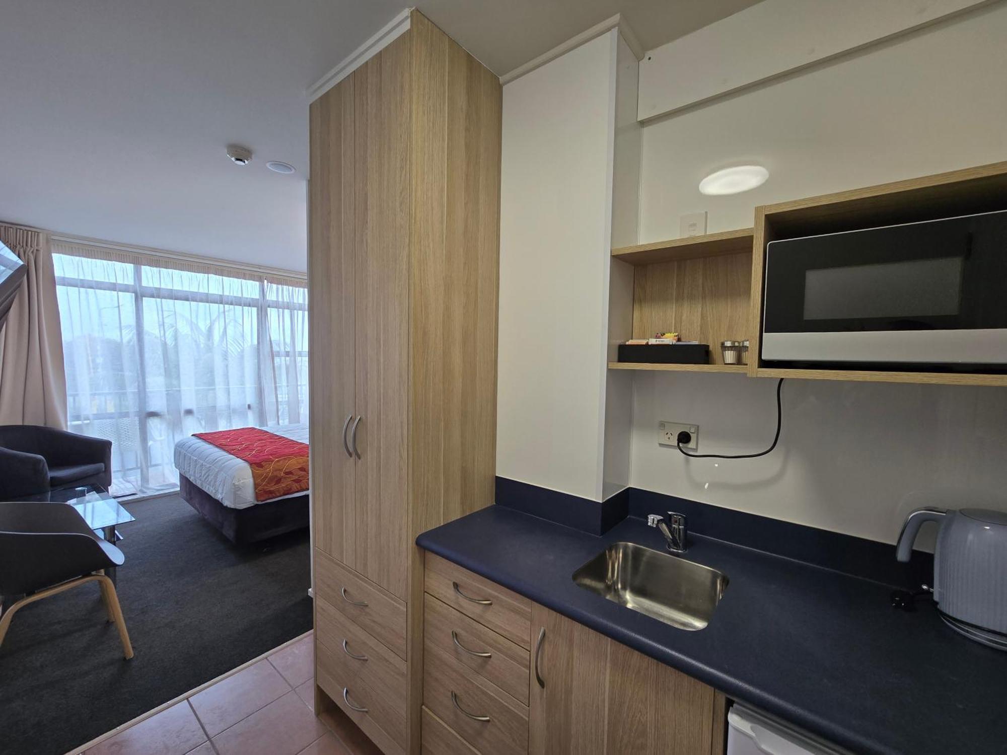 נאפייר Bluewater Hotel מראה חיצוני תמונה